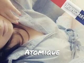 Atomique