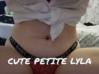 CUTE_PETITE_LYLA