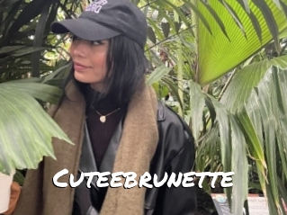 Cuteebrunette