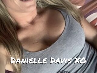 Danielle_Davis_XO