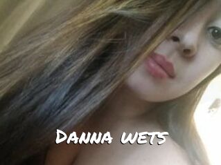 Danna_wets