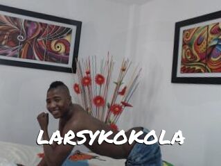 LARSYKOKOLA