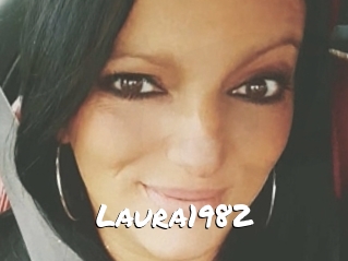 Laura1982
