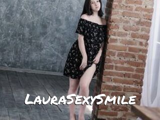 LauraSexySmile