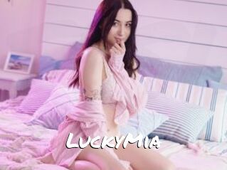 LuckyMia