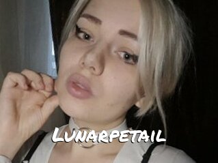 Lunarpetail