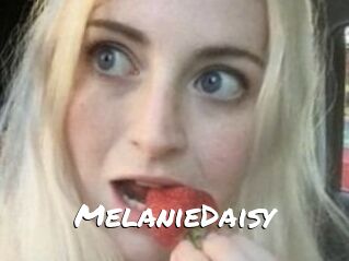 Melanie_Daisy