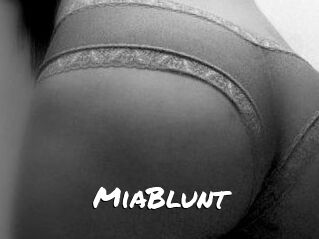 MiaBlunt
