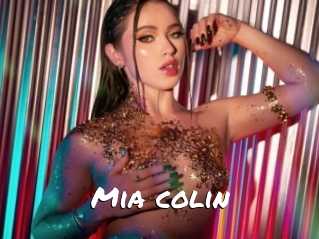 Mia_colin