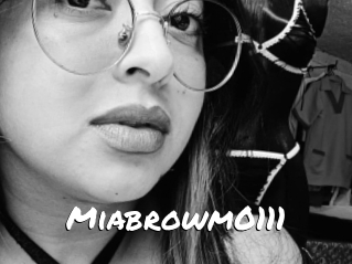 Miabrowm0111