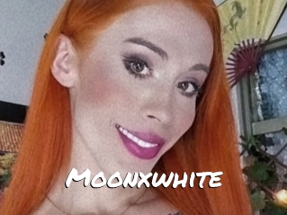 Moonxwhite
