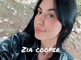Zia_cooper